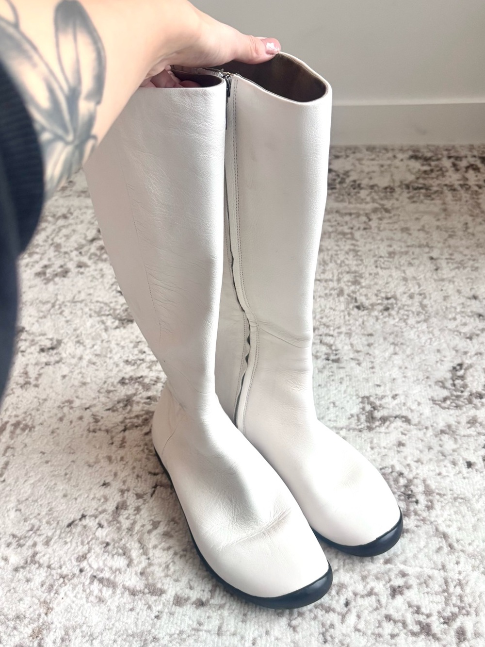 Vintage Y2K Tsubo Kiho White 100% Leather Knee-High Ergonomic Boots